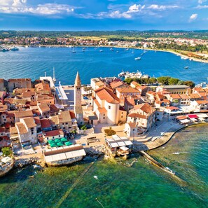 Aerial view - Cozy ground-floor apartment in Umag (Umag)