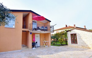 Exterior - Comfortable flat with terrace in Umag (Umag)