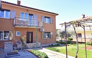 Exterior - Ground-floor apartment in Umag (Umag)