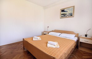 Internet, bed sheets - Ground-floor apartment in Umag (Umag)