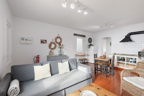 TV - Vacation Home with Sea Views (Breña Baja)
