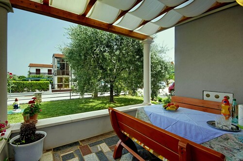 Sonniger Rückzugsort mit Gemeinschaftsgarten
