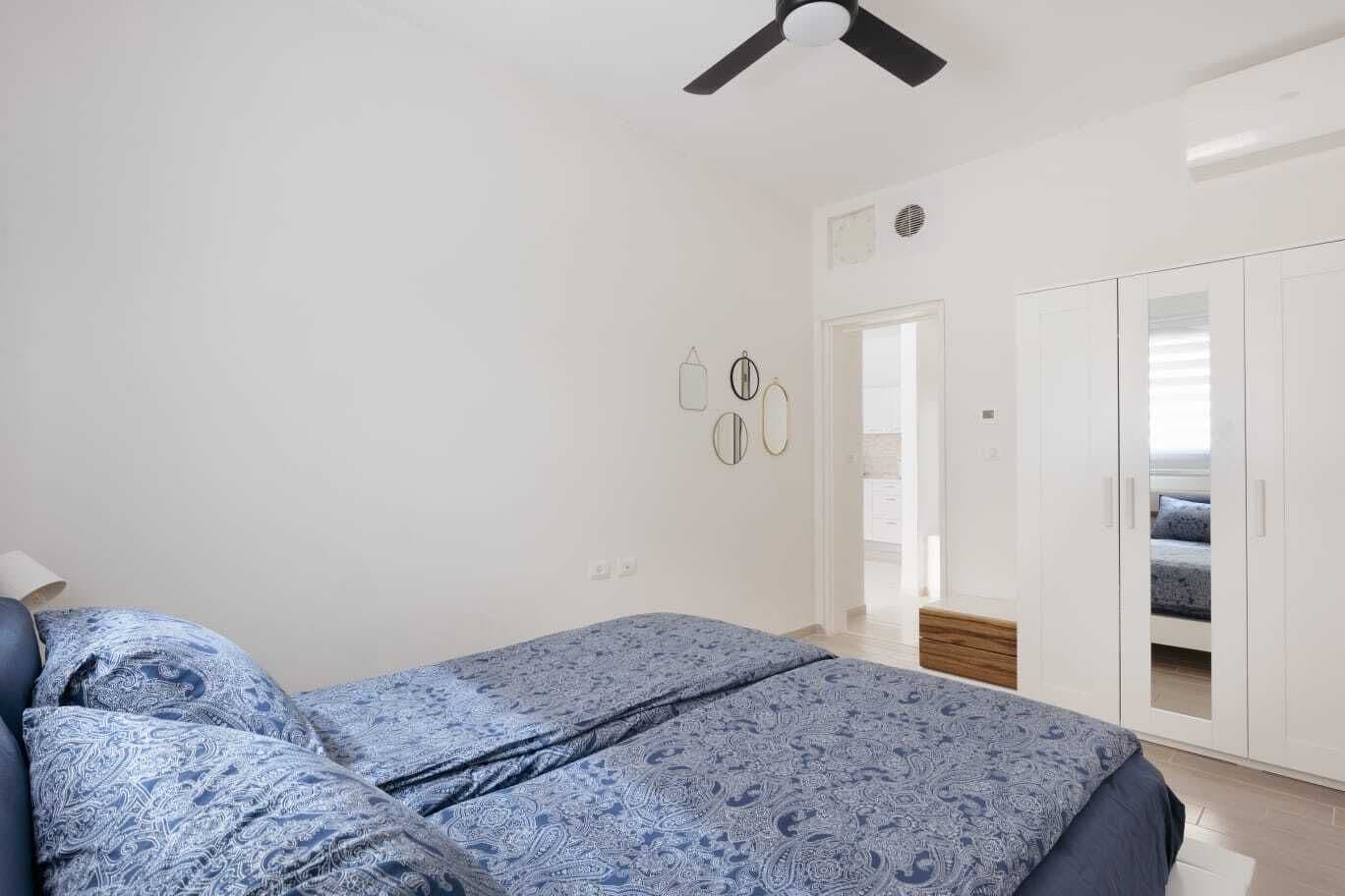 1 chambre, fer et planche à repasser, Wi-Fi gratuit, draps fournis