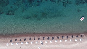 Beach nearby, sun-loungers, beach umbrellas