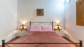 WiFi, bed sheets