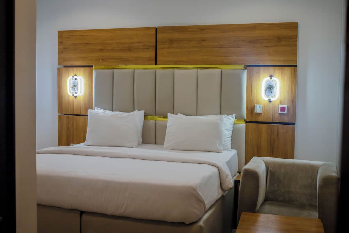 Standard Single Room, City View | Desk, laptop workspace, free WiFi