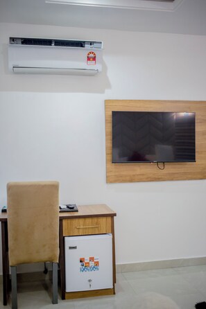 Superior Room, City View | Interior