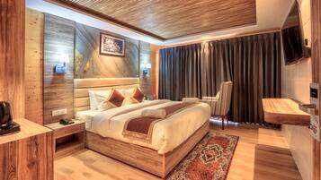 Deluxe Room, Balcony, Valley View | Premium bedding, iron/ironing board, rollaway beds, free WiFi