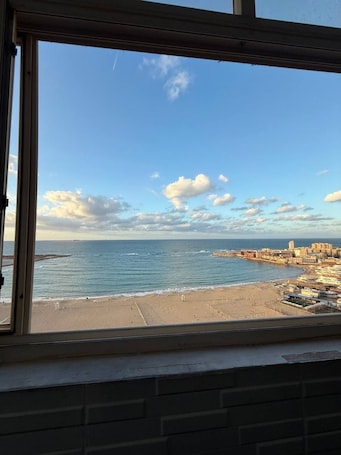 Interior. Stunning Sea View Apartment | Prime Location & Cozy Stay