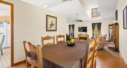Secluded, private oasis near Blue Ridge Parkway