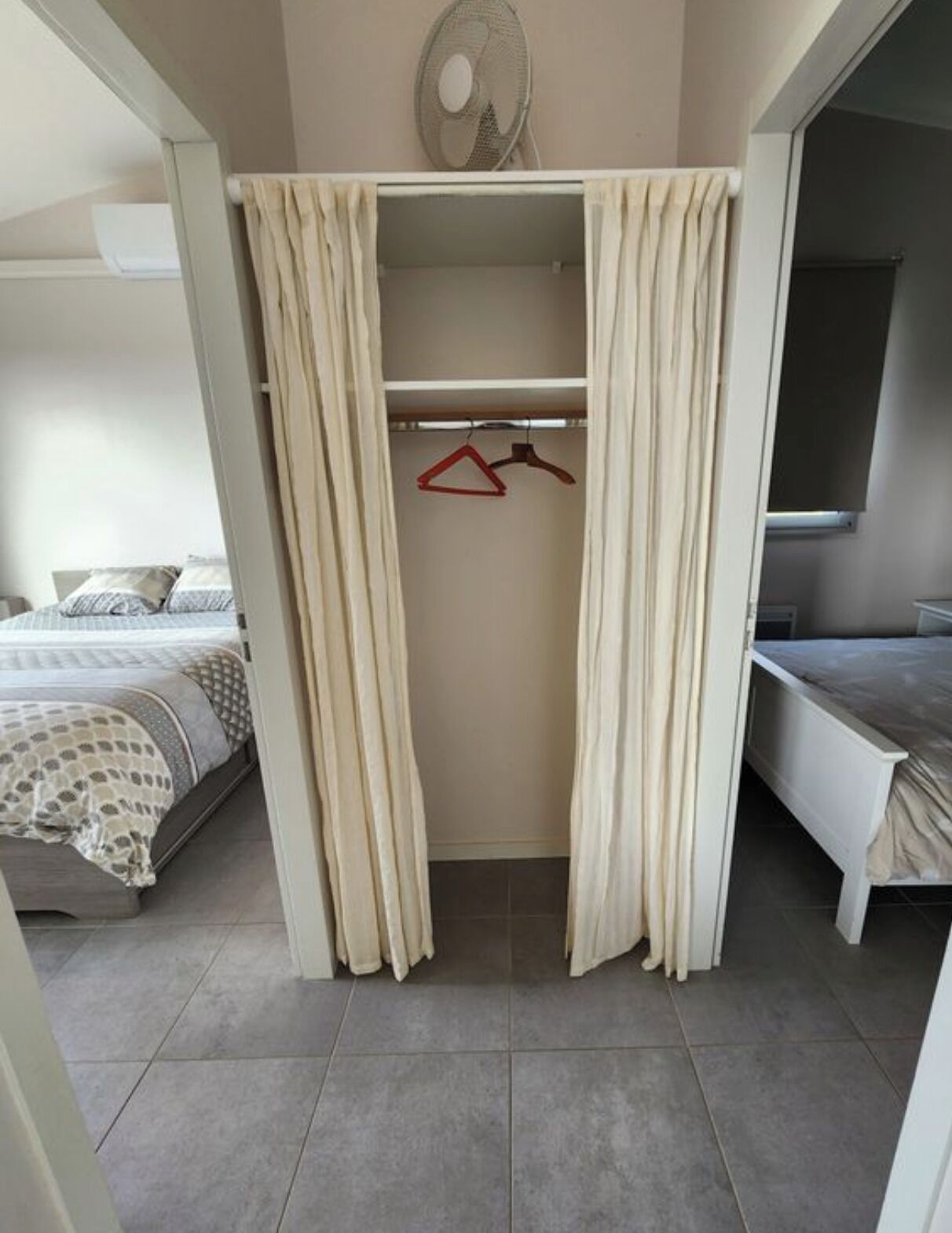 Iron/ironing board