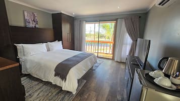 Basic Double Room, Balcony | Bathroom amenities | Separate bathtub and shower, towels, soap, shampoo
