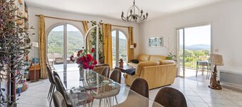 Bed and Breakfast 'Dalton Brown - U Pianarellu' with Sea View, Shared Pool and Wi-Fi