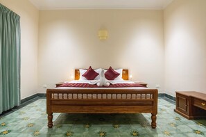 Room - Hotel Lakshmi Grand (Kumbakonam)