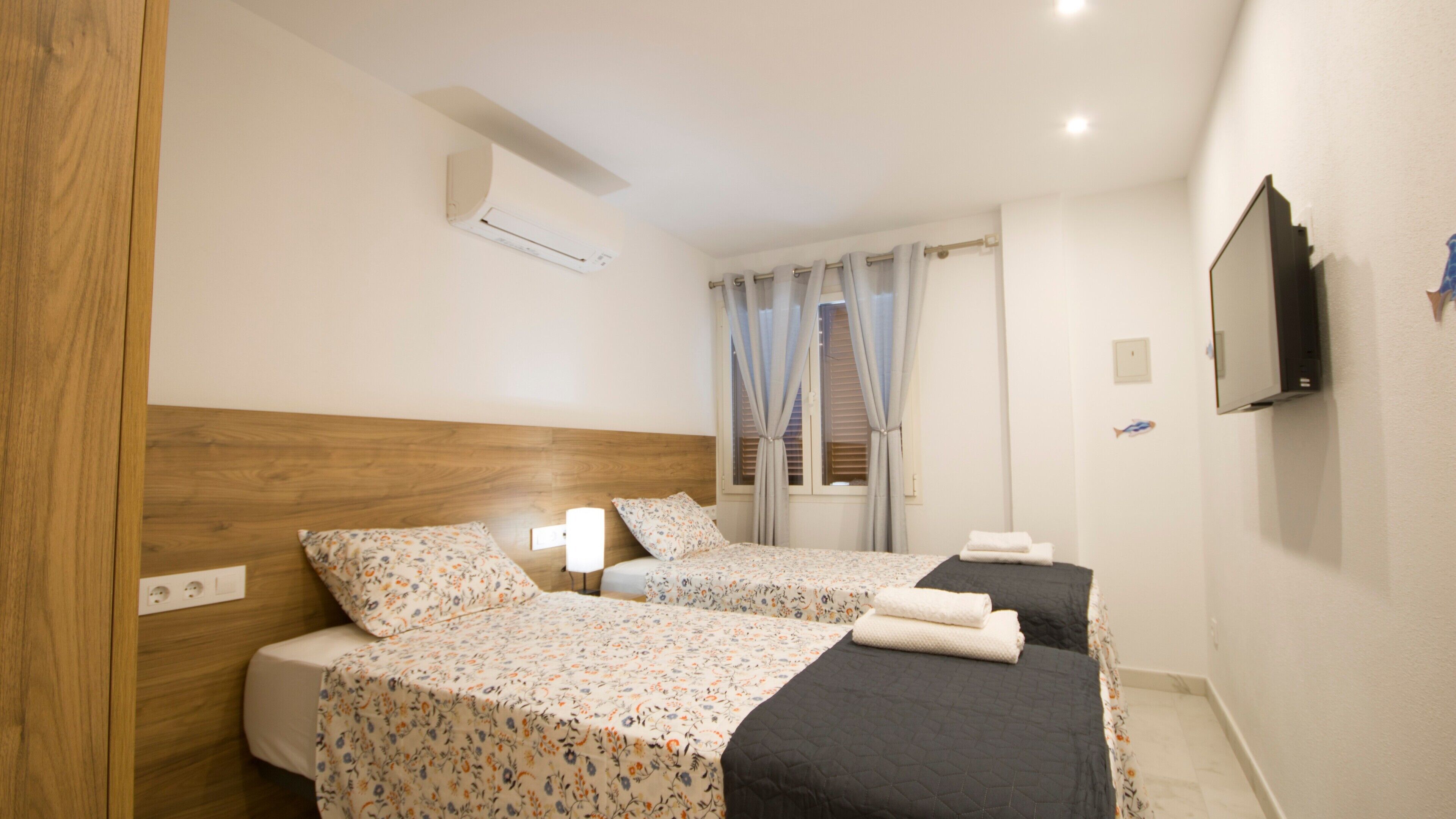 2 chambres, fer et planche à repasser, Wi-Fi, draps fournis