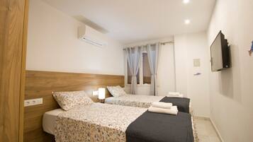 2 chambres, fer et planche Ă repasser, Wi-Fi, draps fournis