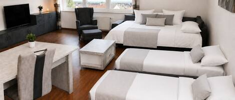 Iron/ironing board, internet, bed sheets