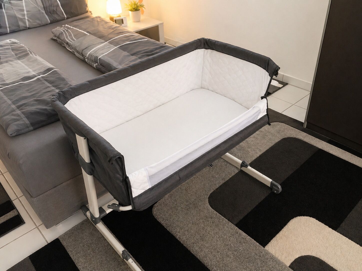 Iron/ironing board, internet, bed sheets