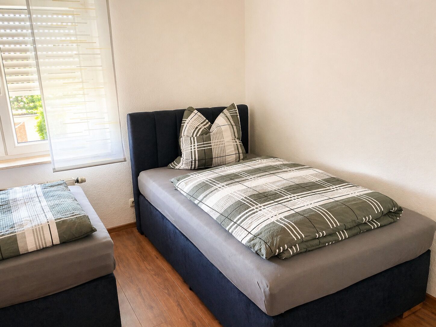 Iron/ironing board, internet, bed sheets