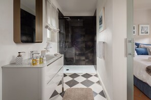 Shower, hair dryer, towels - Villa Celeste - Casa del Sole (Vabriga)
