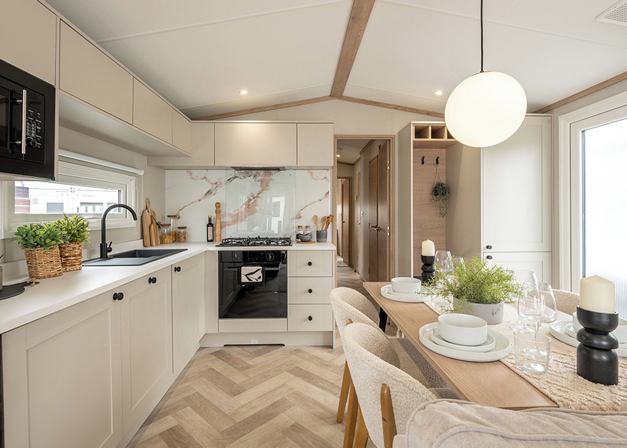 Fridge, oven, stovetop, toaster