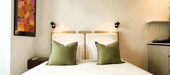 Casa Cardal Studio 1 - Central Location, 2 Guests