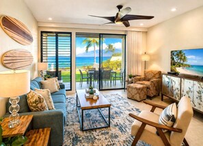 Living area - Napili Point | Water Front | KBM Resorts | Water Front | 3 Units, 4 Bedrooms | NAP ML-4022 (Lahaina)