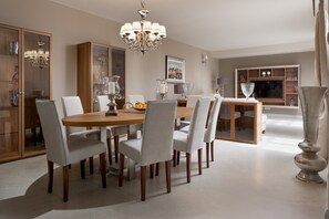 In-room dining - Villa Bianca - Casa del Sole (Tar-Vabriga)