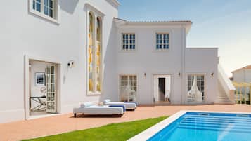 House, Smoking | 4 bedrooms