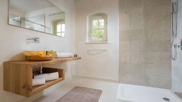 House, Smoking | 4 bedrooms