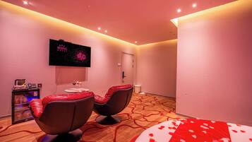 Superior Double Room, 1 King Bed | Desk, free WiFi