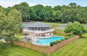 Pool - 3 Bedrooms, 1 Flex Room, 3½ Bathrooms!  Pet Friendly!<br>LOCATED IN THE WATERWAYS!  Community Pool, Co (Huddleston)
