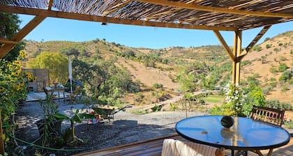 Cabin Sleeps 2 With Enclosed Garden
