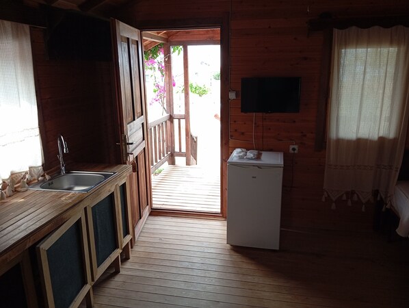 Bungalow, Garden View | Interior