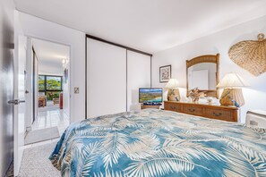 Iron/ironing board, free WiFi, bed sheets - Maui Vista #2-218 Close to Beach, Pickleball Courts, Full A/C (Kihei)
