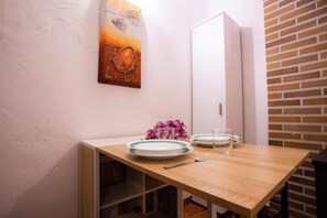 Dining - Gilillo Rural Apartment, Duplex with Whirlpool Bathtub (Quesada)