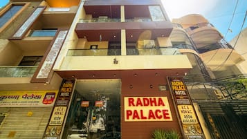Fachada da propriedade