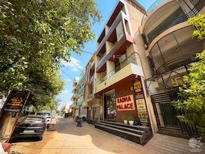Entrada de la propiedad