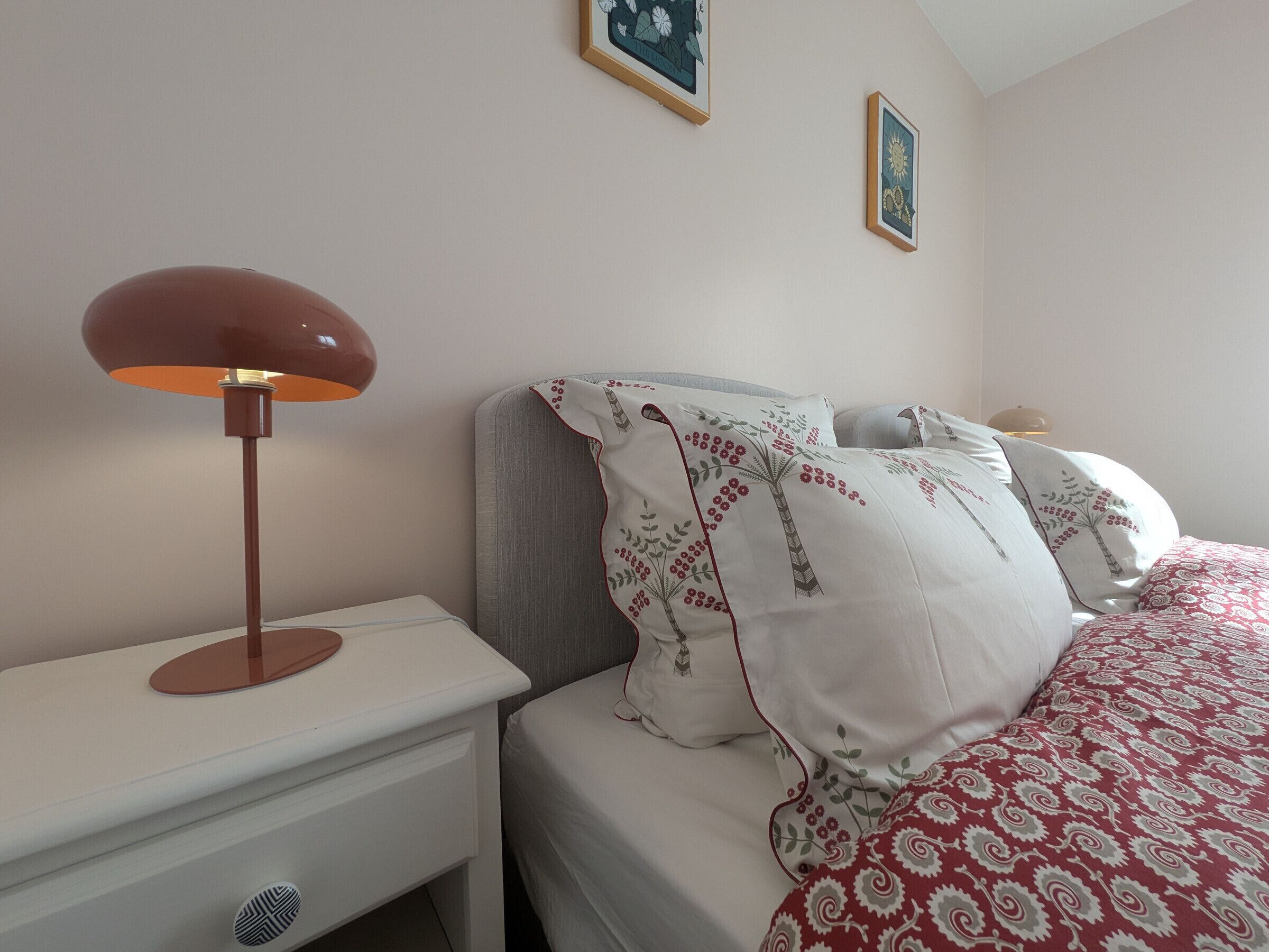Wifi gratis y ropa de cama 