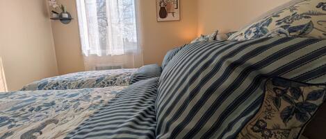 Free WiFi, bed sheets