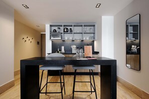 House - w Designer Loft W/balcony in Parque Mexico (Mexico City)