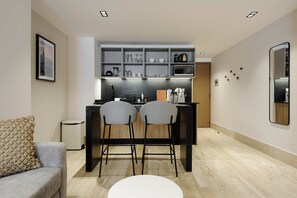House - w Engaging Loft w/ Balcony in Parque Mexico (Mexico City)