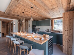 Fridge, dishwasher - Ski-in/ski-out apartment, sunny view - 11 guests (Les Allues)