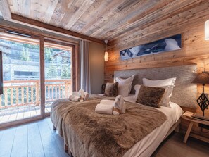 Free WiFi, bed sheets - Ski-in/ski-out apartment, sunny view - 11 guests (Les Allues)