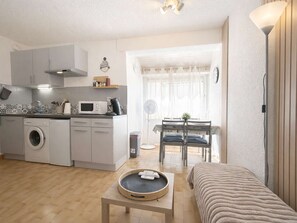 Interior - Peaceful studio near beach - 4 guests (Narbonne)