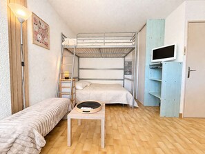 Room - Peaceful studio near beach - 4 guests (Narbonne)