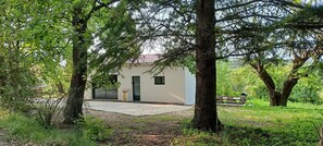 Exterior - Vrbo Property (Valaurie)