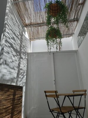 Doppelzimmer, Terrasse | Speisen im Freien