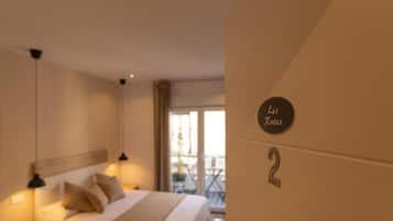 Double Room, Balcony, City View | Free WiFi