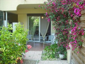 Exterior detail - Cozy apartment, terrace, 4 guests (Le Lavandou)